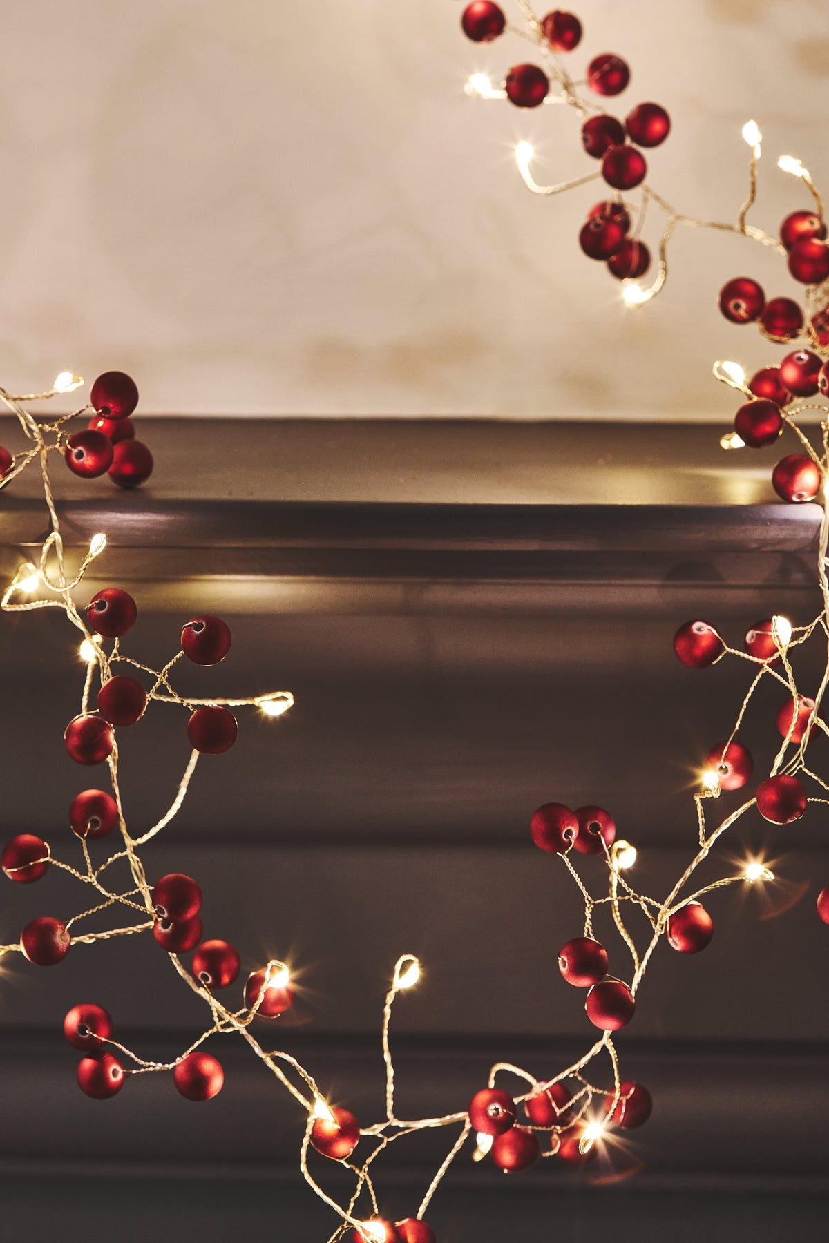 Red Berry Fairy Lights – 80 Warm White LEDs