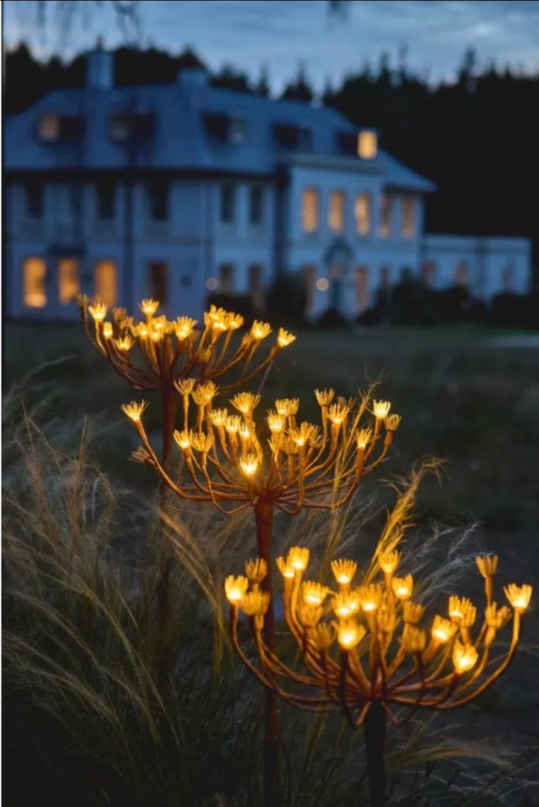Solar & Battery Wild Fennel Garden Stake Light – 15 Warm White LEDs